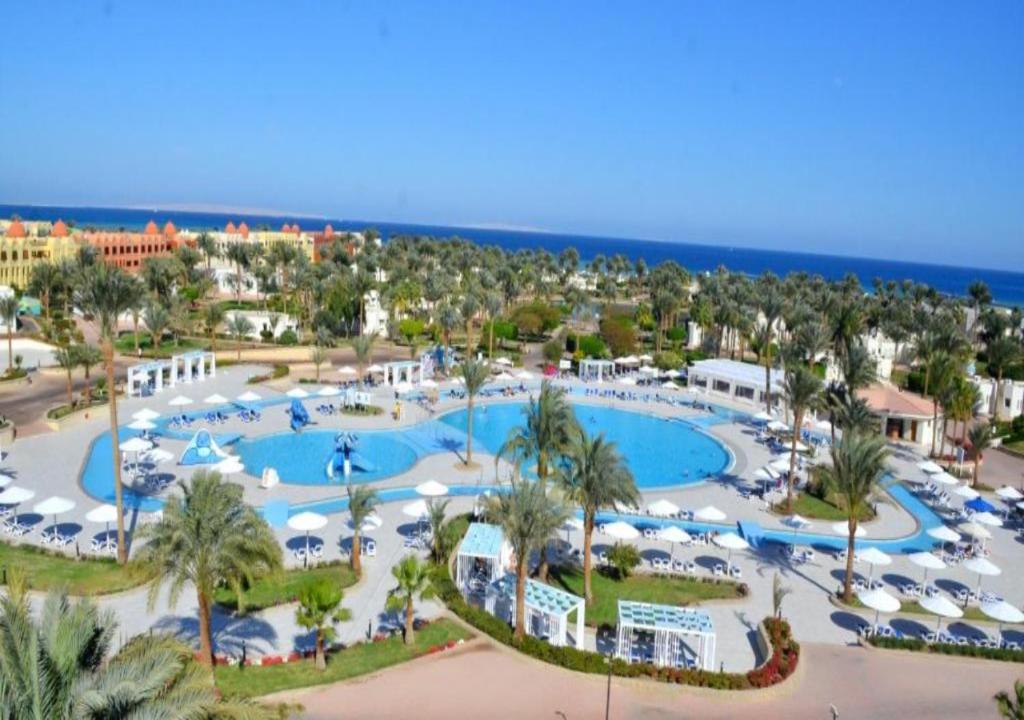 PHARAOAH AZUR RESORT